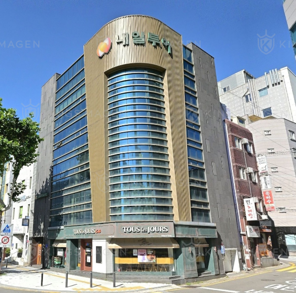 부산 중구 대창동2가 [부산 대창동 건물 매매] 대창동 부산역권역 대로변 내일투어빌딩 매매 매물번호 11409 사진 1